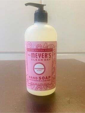 Mrs. MEYER’s Peppermint Hand Soap (16oz.)